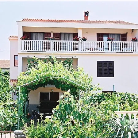 Apartment Komfortable Sara In Zadar